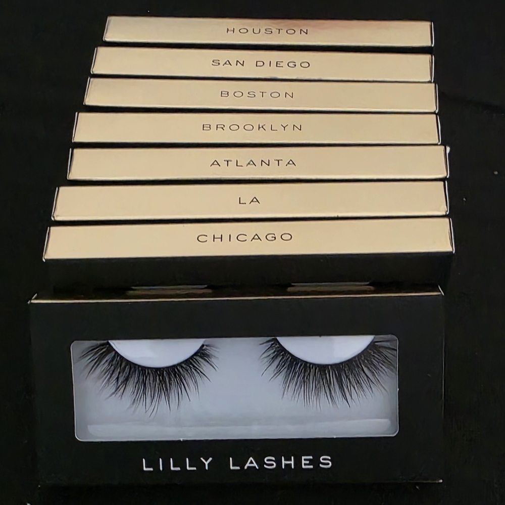 8 SETS of Lilly Lashes - Synthetic Eyelashes - Set of 8